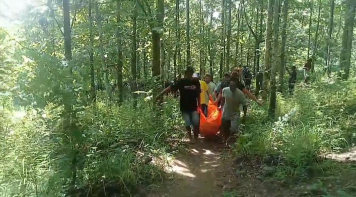 Ada Luka, Mayat Laki-laki Jaket Hitam di Hutan Jombang Korban Pembunuhan?