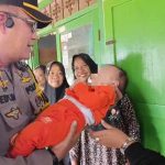 Jombang Geger! Bayi Laki-laki Umur 4 Bulan Dibuang di Warung Kosong