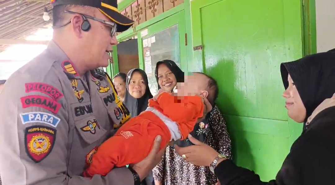 Jombang Geger! Bayi Laki-laki Umur 4 Bulan Dibuang di Warung Kosong