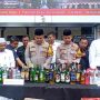 Polisi Jombang Gagalkan Pengiriman Arak Satu Mobil Pikap dari Bali, Sita 2.600 Botol Miras