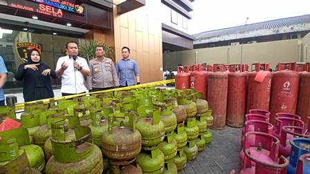 Praktik Oplos Gas Elpiji Subsider ke Nonsubsidi di Jombang Terbongkar, 4 Orang Ditangkap