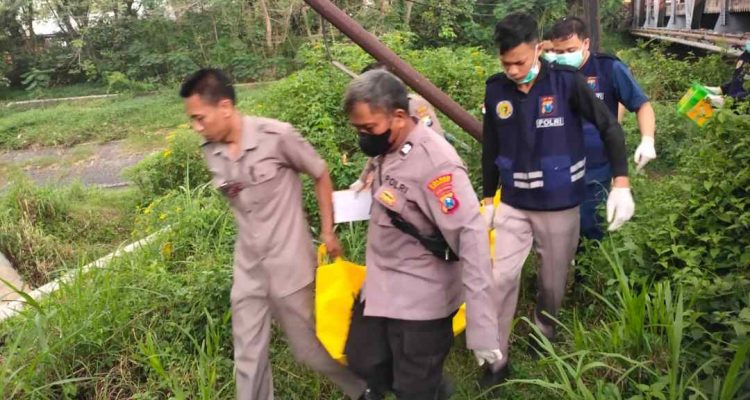 Hasil Identifikasi, 21 Luka Tusuk Pada Mayat Pria di Bawah Jembatan Ringinanom Nganjuk