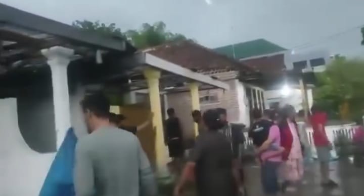 Empat Rumah di Jombang Rusak Diterjang Angin Kencang dan Hujan Deras