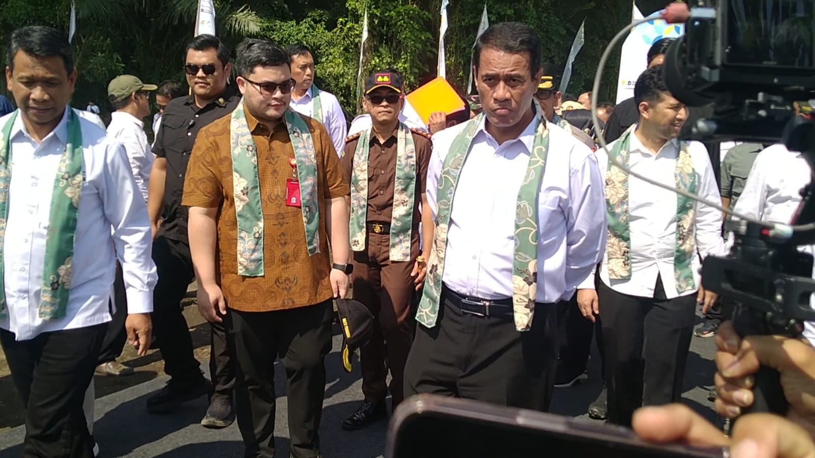 Mentan Amran dan Wagub Emil Bicara Soal Swasembada Gula di Kediri, Begini