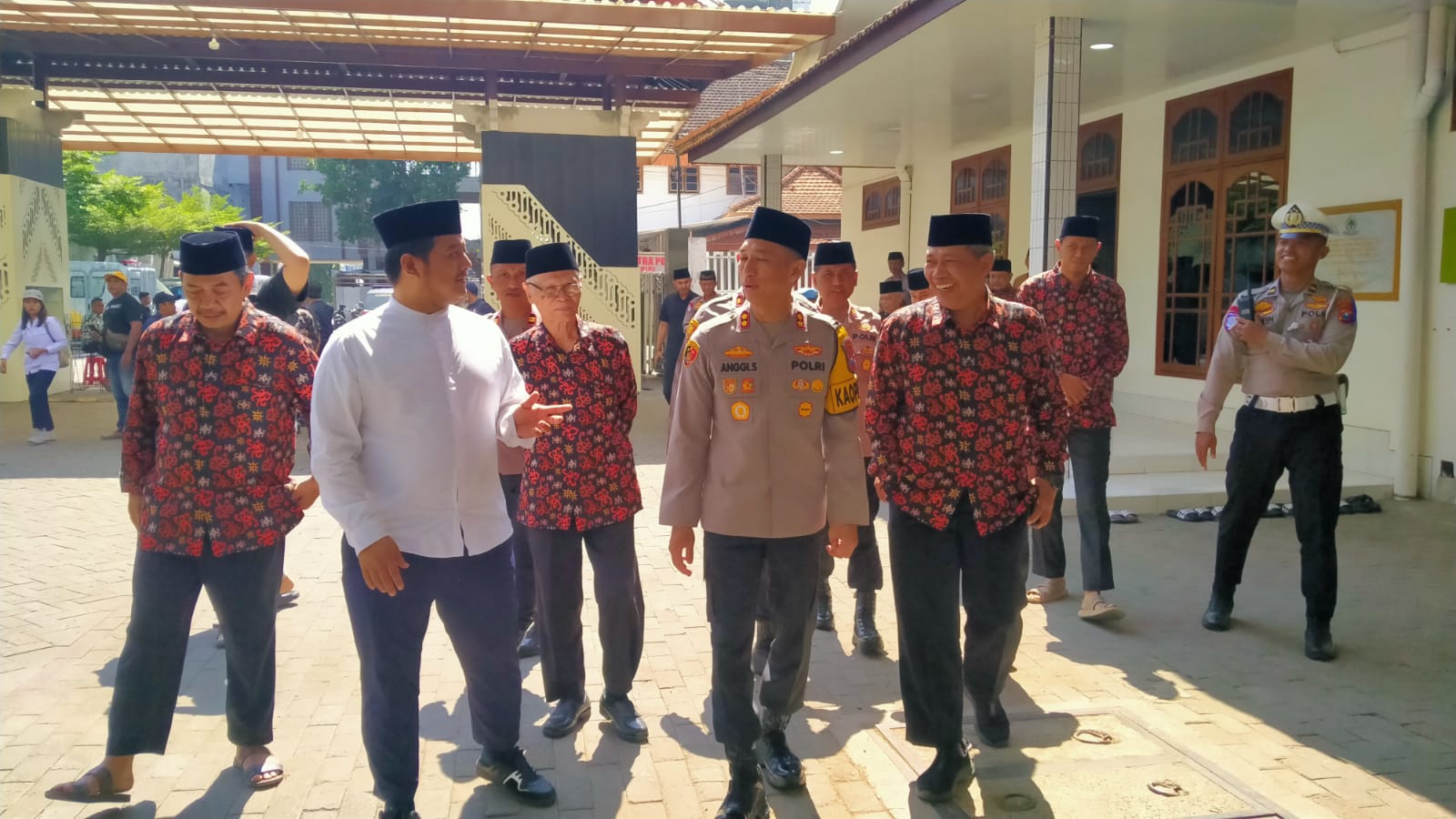 Sowan ke Pondok Wali Barokah, AKBP Anggi Saputra Ibrahim: Saya Warga Baru di Kediri