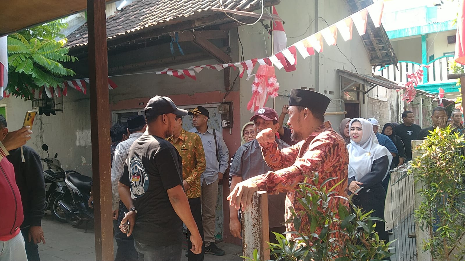 Warga Kediri Tolak Pengosongan Lahan, PT KAI Klaim Miliki Hak Kelola