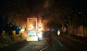 Truk Genset Terbakar Hebat di Jombang, Ini Dugaan Penyebabnya