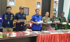 Gempur Rokok Ilegal, Satpol PP Kediri Sita 556 Bungkus dari Toko Kelontong