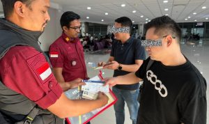 Usai Dihukum Langgar Aturan Keimigrasian, 2 TKA di Restoran Kediri Dideportasi