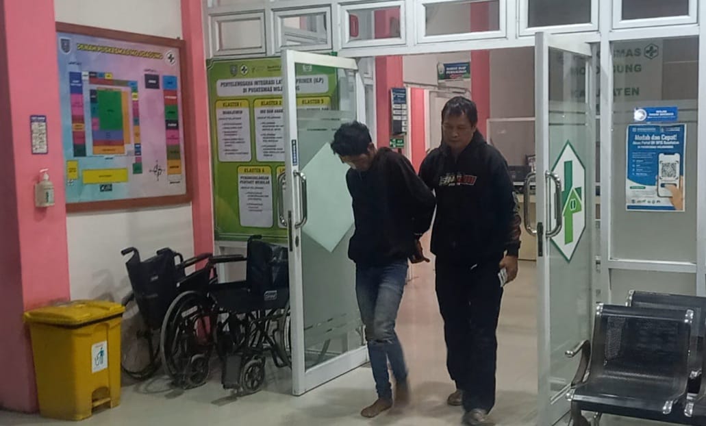IMG-20251025-WA0012 Maling Burung Kicau di Jombang Tepergok Pemilik, Babak Belur Dihajar Warga