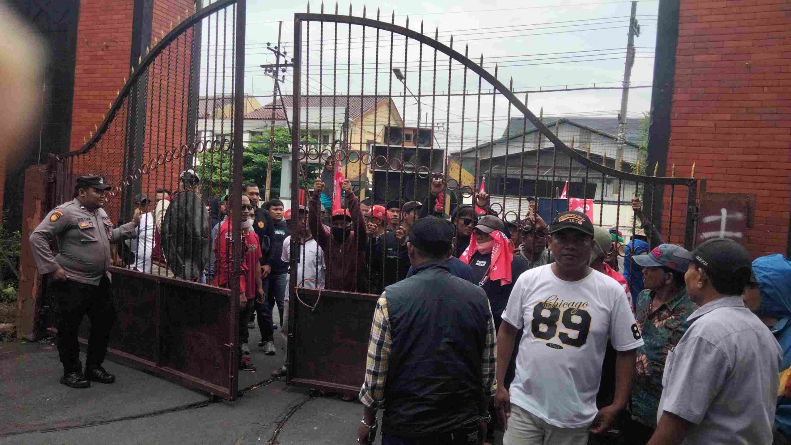 Warga: Dana Rp37 Miliar Hasil Pelepasan Aset Desa di Kediri, Kemana?