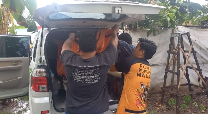 Anak Temukan Ibu Tewas Membusuk di Rumah Jombang, Polisi Curigai Dibunuh Suami Siri