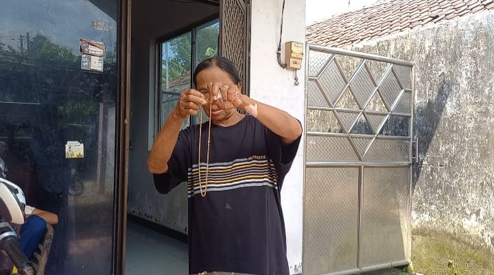 Kisah Wanita Lansia Dijambret di Jombang, Kalung Ditarik Lalu Jatuh dari Sepeda Listrik