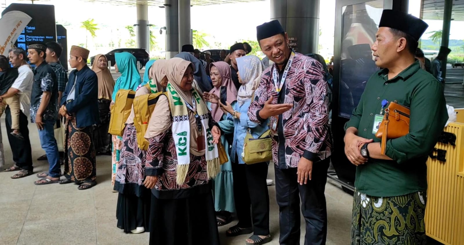 Puluhan Jemaah Umrah Berangkat Ke Tanah Suci dari Bandara Dhoho Kediri