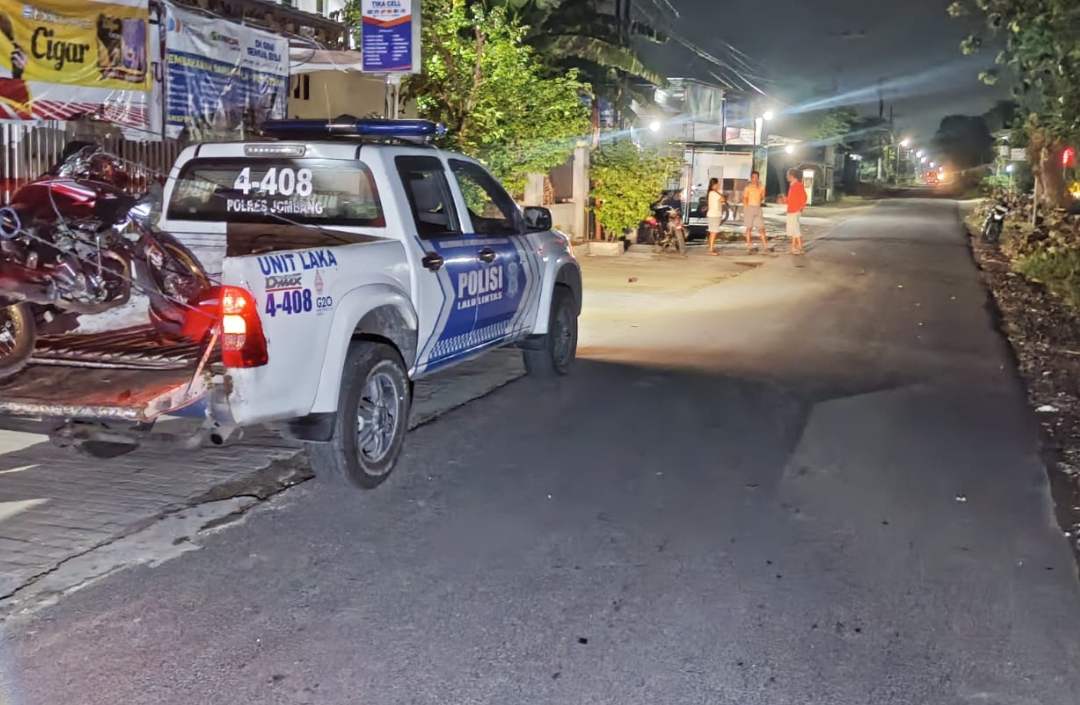 Kecelakaan di Jombang Merenggut Nyawa Pejalan Kaki, Tertabrak Tiger saat Menyeberang