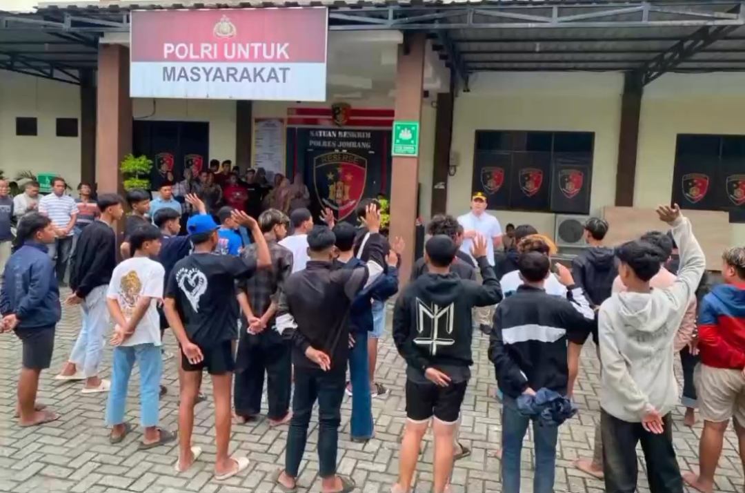 Konvoi Ugal-ugalan Nyaris Bentrok Dengan Warga di Jombang, 43 Remaja Ditangkap