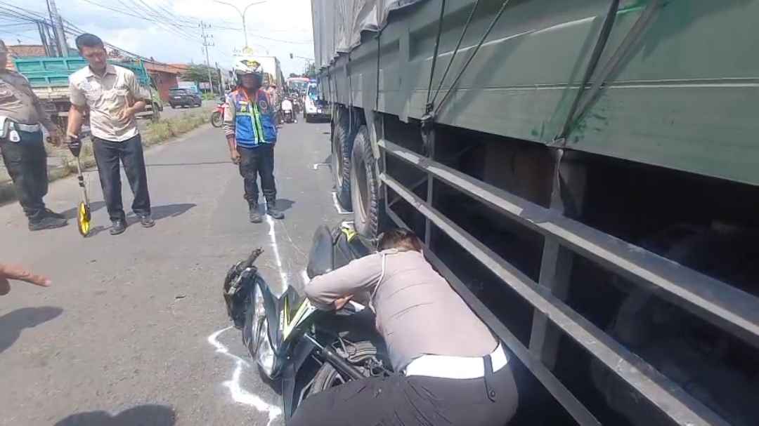 Tim TAA Terjun Selidiki Penyebab Kecelakan di Jombang Menewaskan Bapak dan Anak Tewas