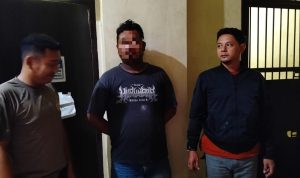 IMG-20260223-WA0022 Digeledah Polisi, Warga Nganjuk Simpan 7.650 Butir Pil Dobel L di Kolong Tempat Tidur