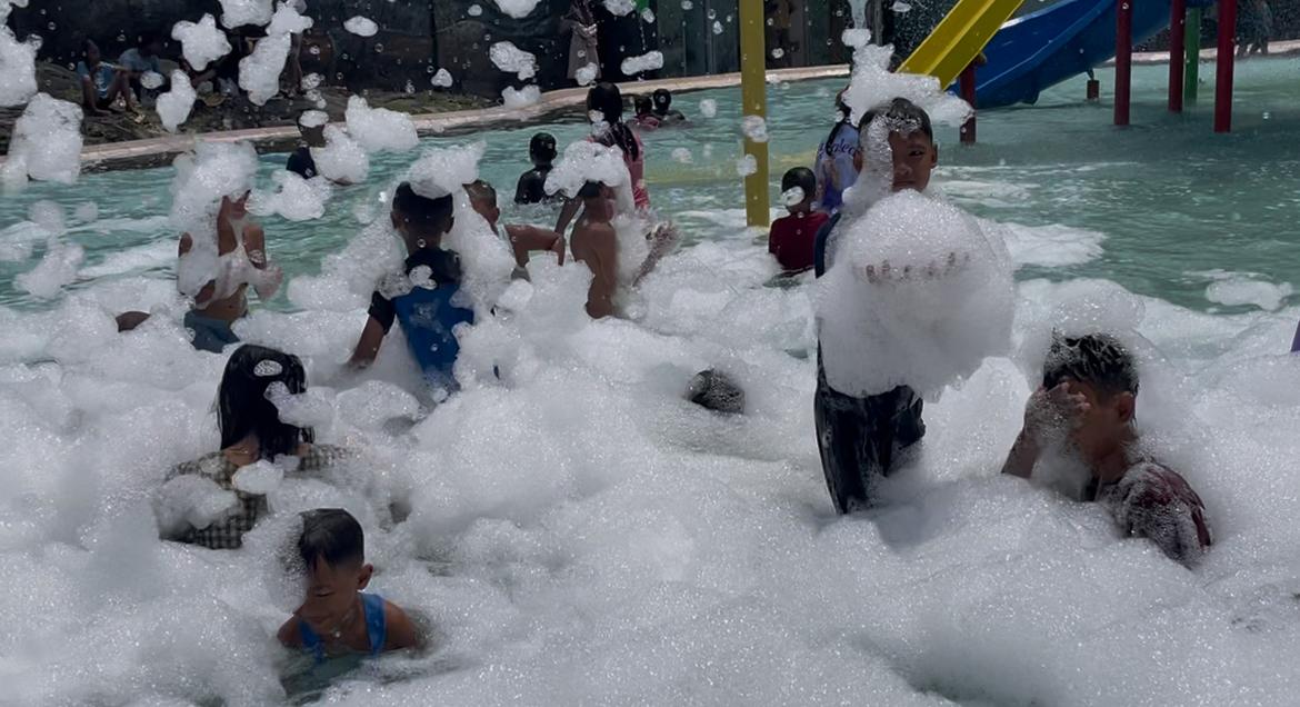 Manjakan Keluarga Libur Lebaran 2026 Dengan Mandi Busa di Jombang