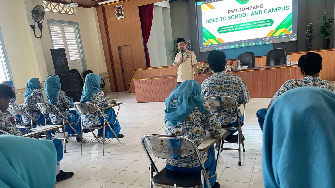 PWI Jombang Goes To School and Campus, Bekali Siswa Mahir Jurnalistik