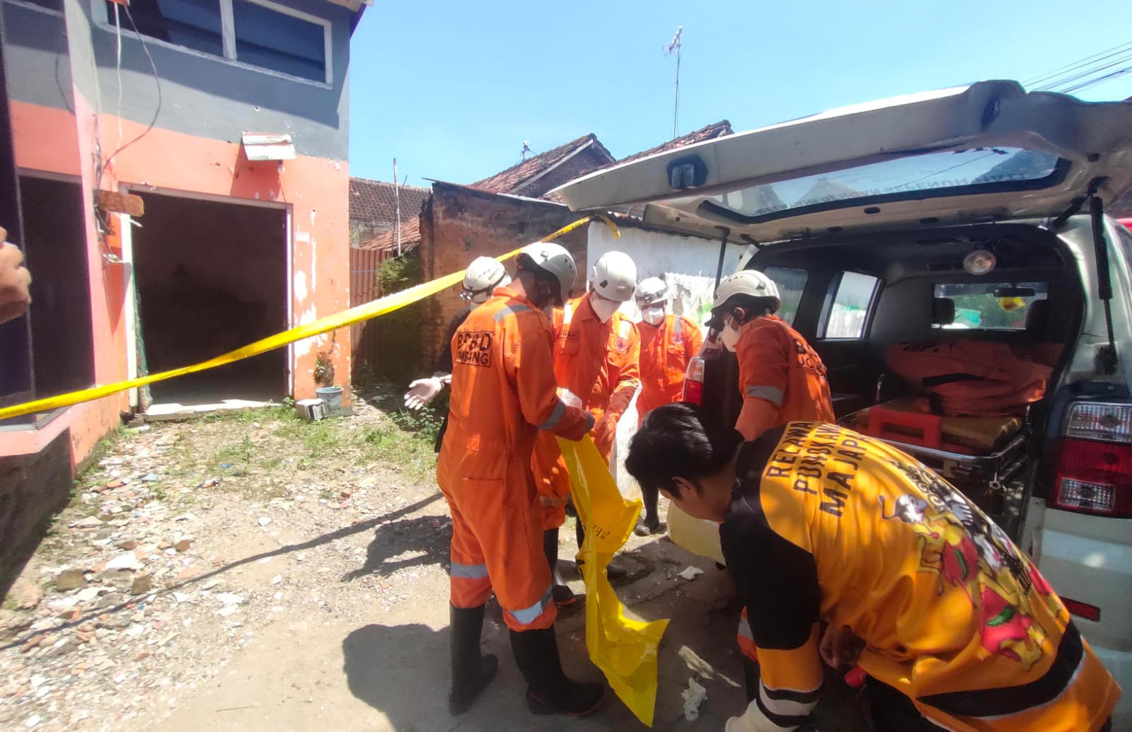 Mayat Pria Ditemukan di Jombang, Kondisi Sudah Membusuk dan Menghitam