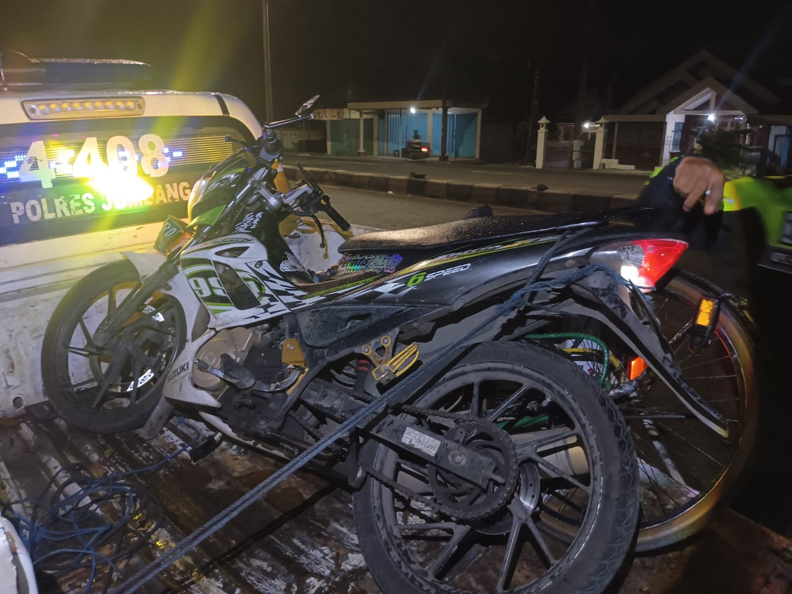 Menyeberang Jalan di Jombang, Pesepeda Angin Tewas Tertabrak Motor