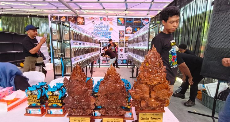 Kontes Ikan Molly Perdana di Kediri, Dongkrak Ekonomi dan Libatkan Peserta Nasional