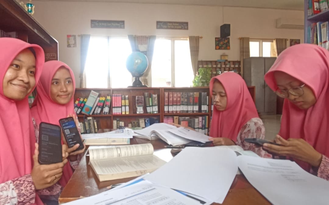 Empat Siswa SMAN 2 Jombang Raih Golden Ticket Kampus Negeri