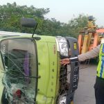 1001890418 Kecelakan Maut Bus Pariwisata Tabrak Truk Boks di Tol Jombang-Mojokerto, Sopir Tewas