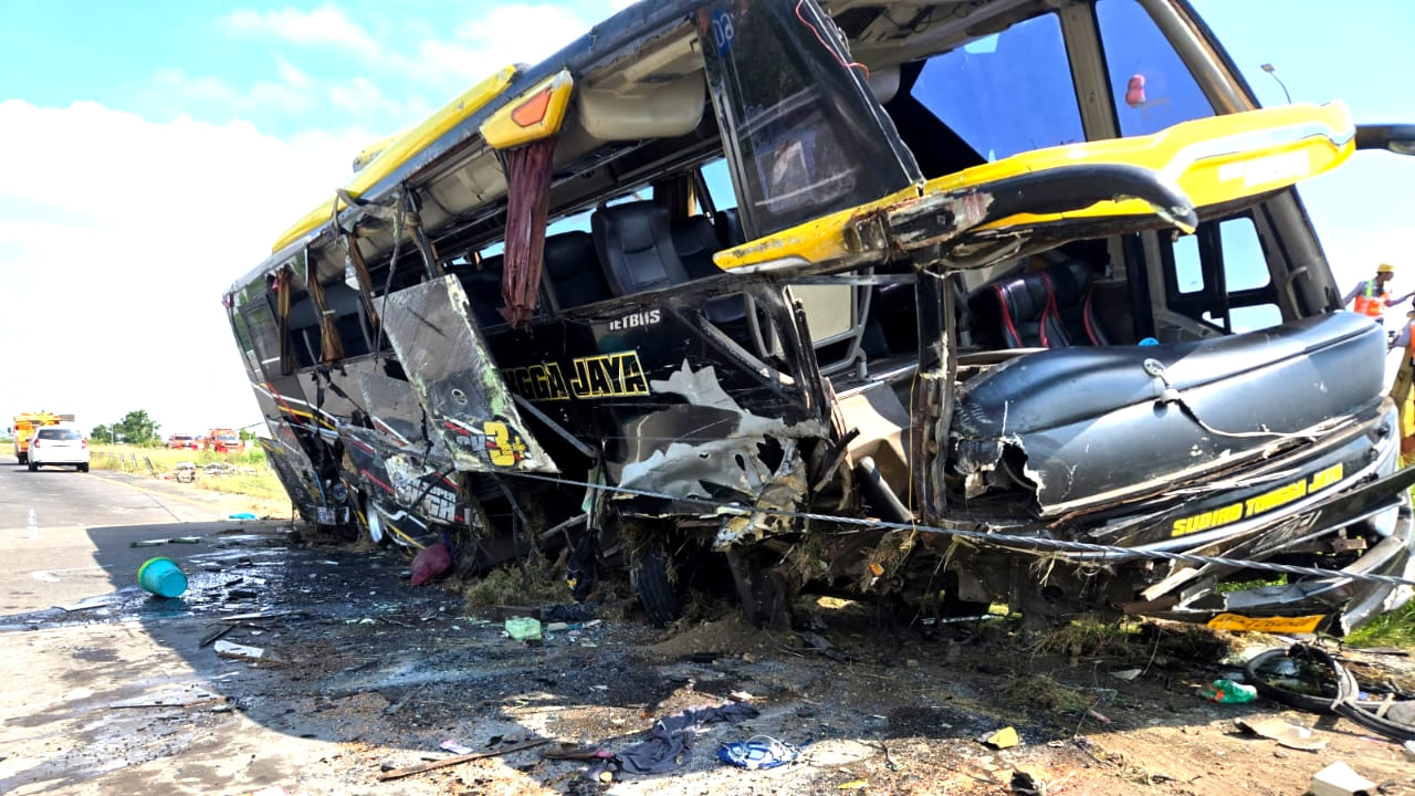 Data Lengkap 10 Korban Luka Kecelakaan Bus Patas di Tol Jombang