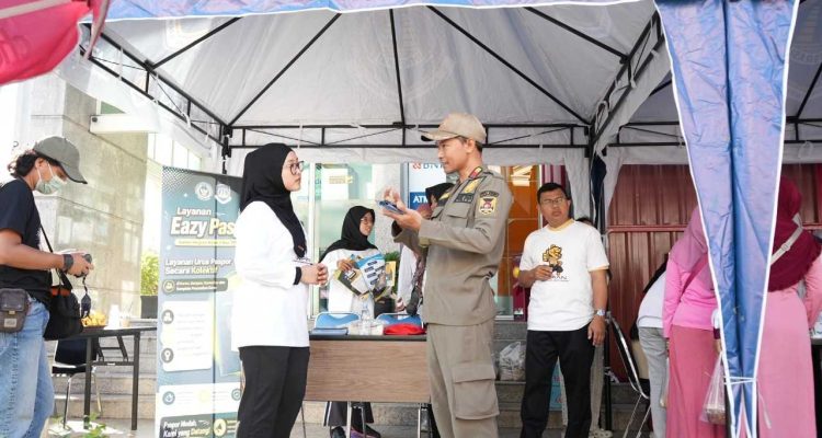 Eazy paspor Puluhan Pemohon Paspor Terlayani di CFD Jalan Dhoho Kediri