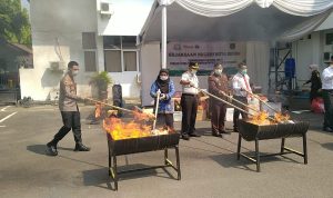 Pemusnahan barang bukti kediri 1,9 Kg Sabu dan 750 Ribu Pil Dobel L Dimusnahkan di Kediri