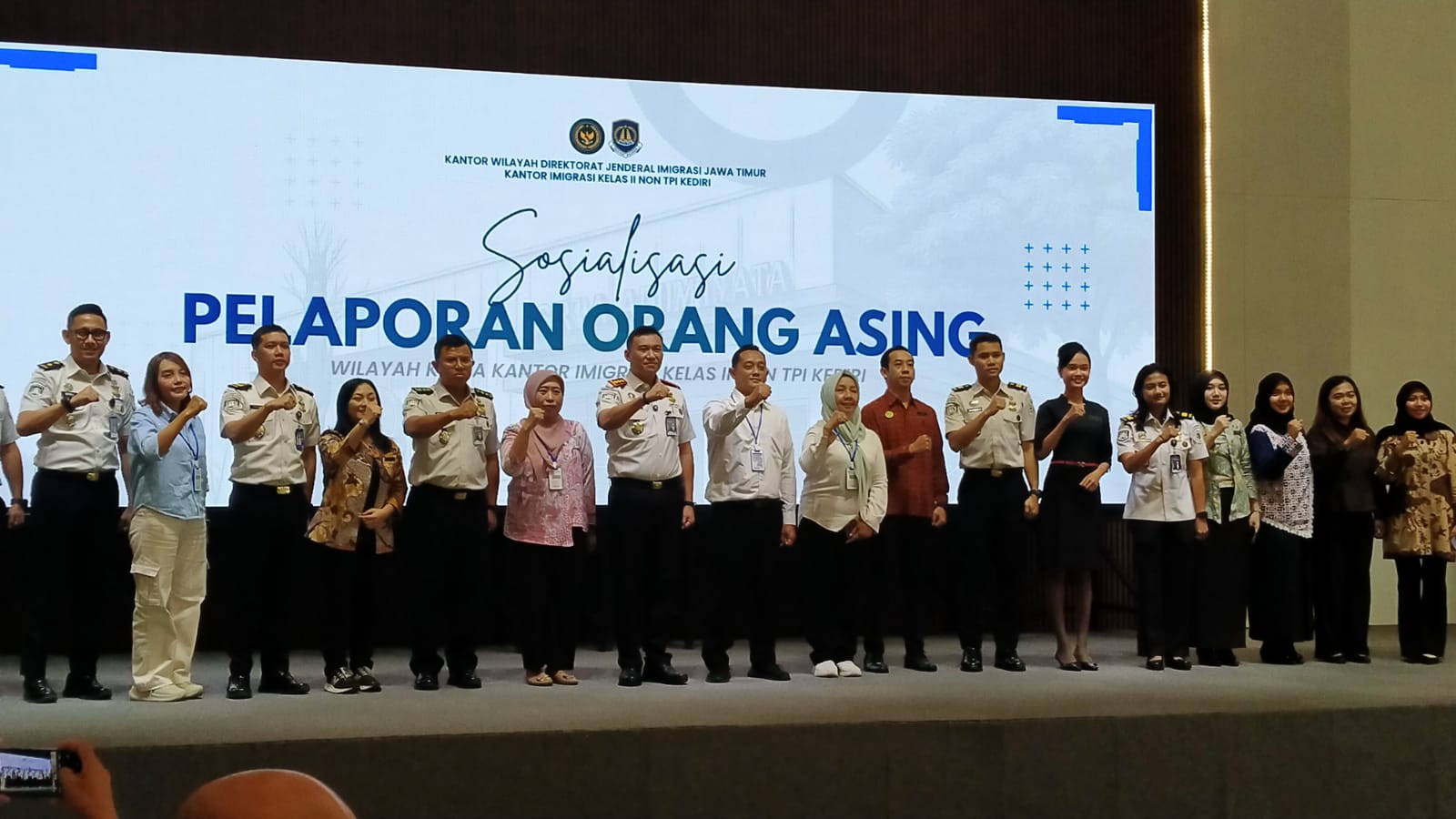 Imigrasi Kediri Terbitkan 1.621 Paspor WNA Sepanjang 2026
