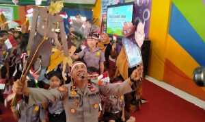 Dongeng Wayang Karton Jadi Media Edukasi Anak TK di Kediri