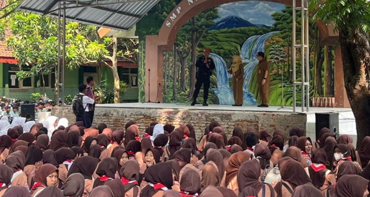 Edukasi Keselamatan Perjalanan Kereta Apil Libatkan 983 Siswa Kediri