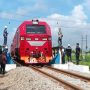 Dua Lokomotif 150 Ton Uji Kekuatan Jembatan KA Kras-Ngadiluwih Kediri