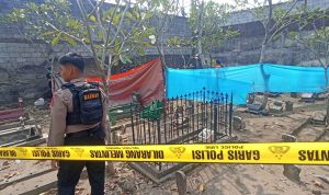 Polisi Bongkar Makam Wanita Korban Penganiayaan Kakak Kandung di Kos Jombang