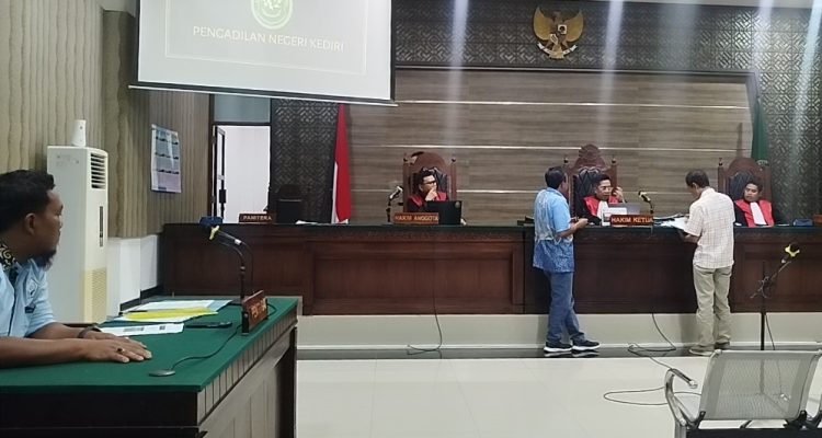 Warga Penggugat TPA Klothok Kediri Tolak Kompromi, Sidang Masuk Pembuktian Saksi