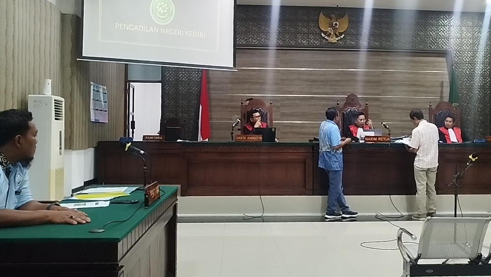 Warga Penggugat TPA Klothok Kediri Tolak Kompromi, Sidang Masuk Pembuktian Saksi