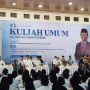 Mahfud MD Kupas Sejarah Intelektual UUD 1945 di Hadapan 6.351 Mahasantri di Kediri