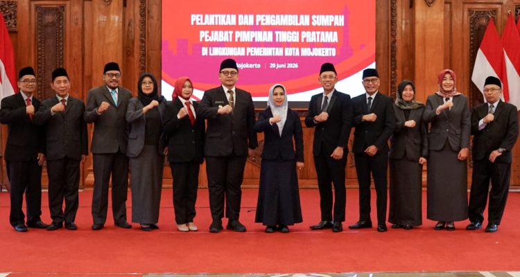 Pelantikan tiga pejabat Pemkot Mojokerto 3 Pejabat Baru Pemkot Mojokerto Dilantik, Ini Nama dan Jabatannya