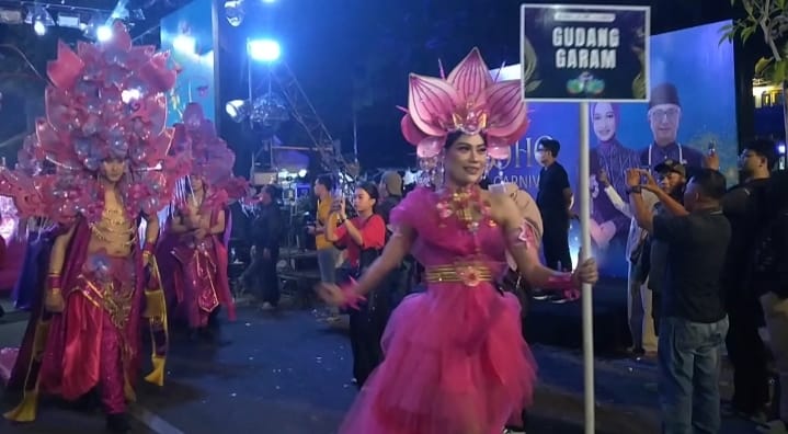 Gudang Garam Ramaikan Dhoho Night Carnival 2026 di Kediri, Usung Kerajaan Bunga Anggrek