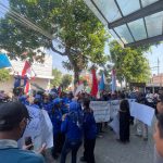 Wadir RS Aura Syifa Kediri di PHK, Ratusan Pekerja Kesehatan Protes