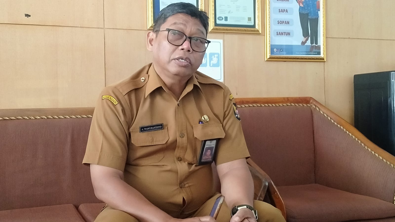 Seragam Gratis Kota Kediri Belum Dibagikan, Begini Kata Dinas Pendidikan