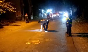 Tragis! Pemotor di Jombang Tewas Tabrak Combine Harvester Dimuat Truk