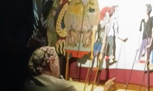 Wayangan di Kediri, Polisi Tampilkan Kisah Pagar Mangkok Lebih Kuat Daripada Tembok