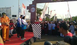 Ribuan Peserta Meriahkan Jalan Santai HUT ke-81 RI di Festival Omah Sawah Kediri
