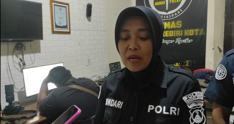Dijenguk Orang Tua, Santri Ponpes di Kediri Ngaku Jadi Korban Kekerasan Seksual