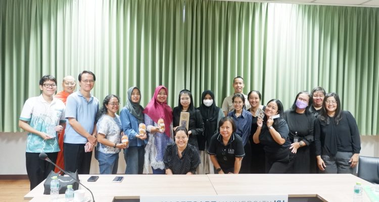 Prodi Pendidikan Bahasa Jerman FBS Unesa PKM Internasional, Kenalkan Budaya di Thailand