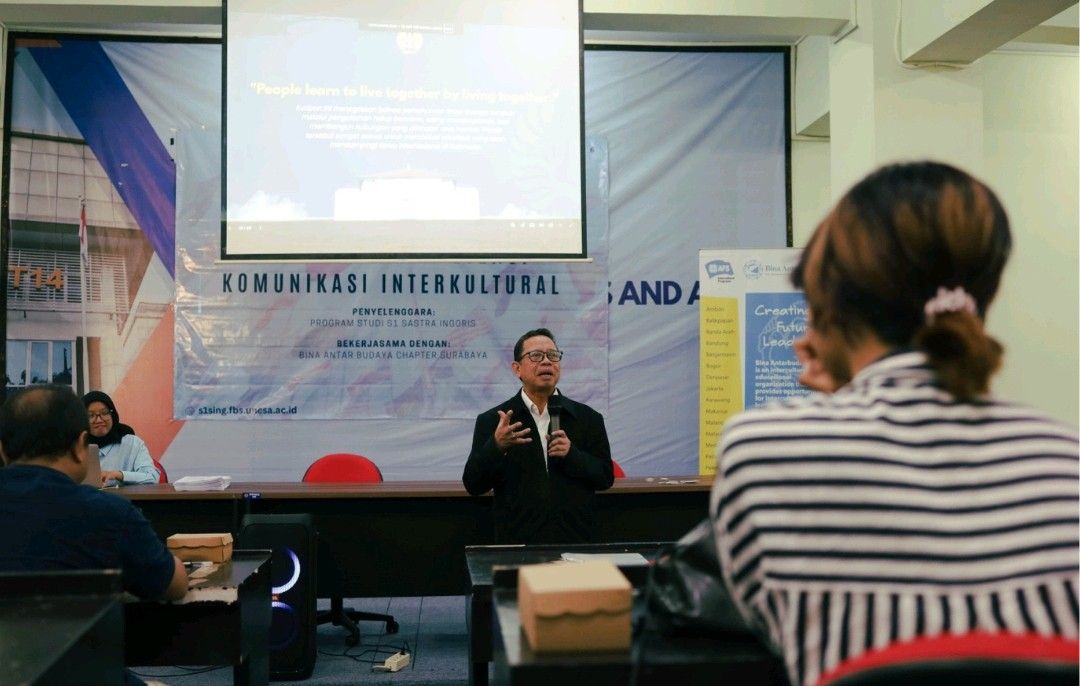 Wujudkan Pendidikan Berkualitas, Sastra Inggris Unesa Pelatihan Komunikasi Interkultural
